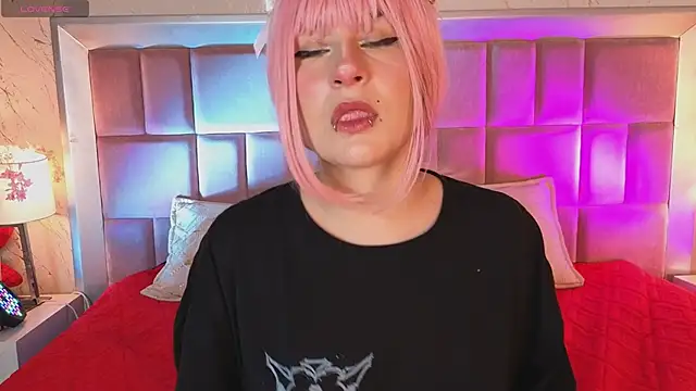 Snapshot of RobinBennett chatting on March 15, 2026, 2:07 am RobinBennett online show from March 15, 2026, 2:07 am