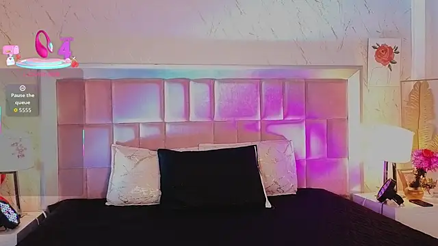 Snapshot of RobinBennett chatting on March 16, 2026, 12:20 pm RobinBennett online show from March 16, 2026, 12:20 pm