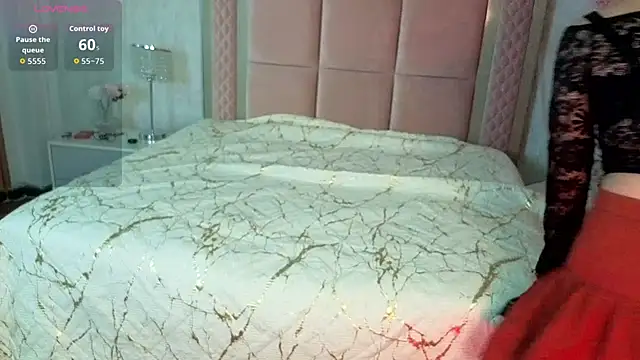 RobinBennett online show from October 22, 2025, 12:04 pm