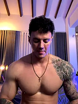 Snapshot of Thomas_Falcon chatting on October 1, 2025, 10:57 pm Thomas Falcon online show from October 1, 2025, 10:57 pm