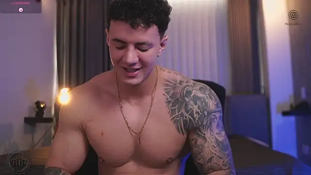 Snapshot of Thomas_Falcon chatting on October 29, 2025, 10:09 pm Thomas Falcon online show from October 29, 2025, 10:09 pm