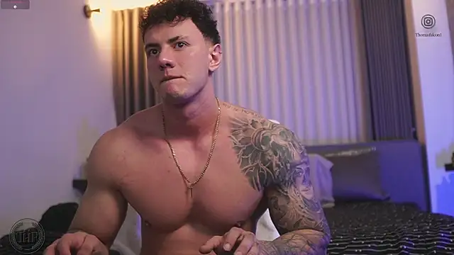 Snapshot of Thomas_Falcon chatting on October 20, 2025, 11:16 pm Thomas Falcon online show from October 20, 2025, 11:16 pm