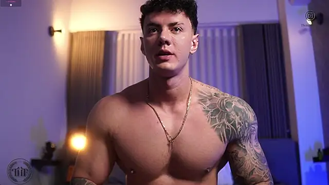 Snapshot of Thomas_Falcon chatting on October 11, 2025, 10:33 pm Thomas Falcon online show from October 11, 2025, 10:33 pm