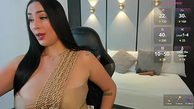 Snapshot of ashly_moonn chatting on May 30, 2026, 12:33 pm ashly moonn online show from May 30, 2026, 12:33 pm