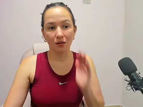 Snapshot of butterflyfree1 chatting on September 24, 2025, 11:32 pm butterflyfree1 online show from September 24, 2025, 11:32 pm