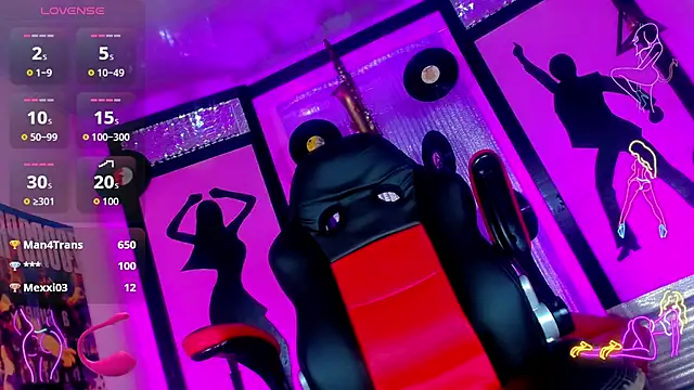 Snapshot of Alondra_Campbell chatting on October 16, 2025, 3:37 am Alondra Campbell online show from October 16, 2025, 3:37 am