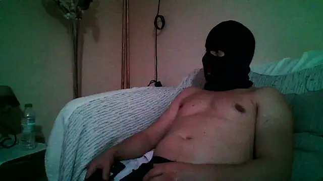 Snapshot of toofabb123 chatting on March 1, 2026, 12:10 am toofabb123 online show from March 1, 2026, 12:10 am