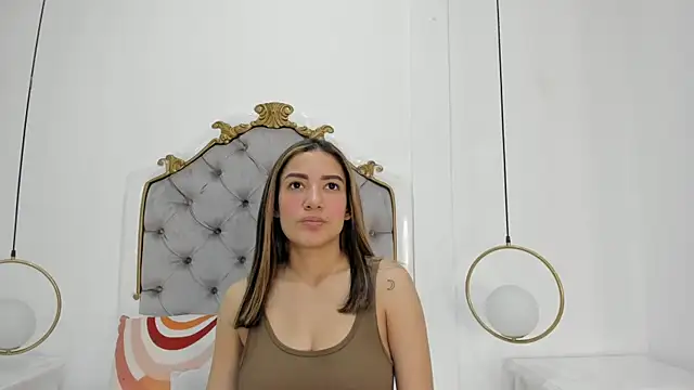 Skylerwhite02 online show from July 30, 2026, 3:49 am
