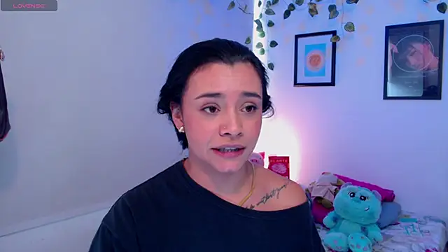 Snapshot of MarilynWhite_ chatting on October 13, 2025, 7:48 pm MarilynWhite online show from October 13, 2025, 7:48 pm