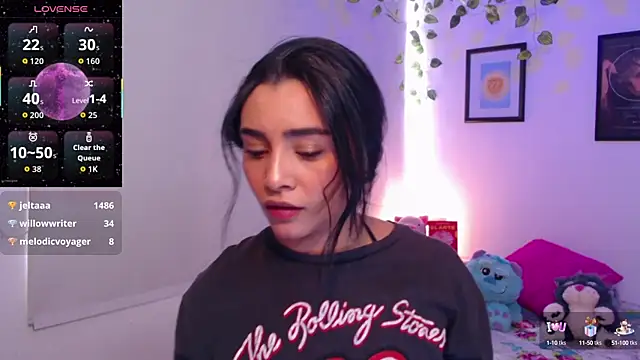 Snapshot of MarilynWhite_ chatting on October 16, 2025, 8:28 pm MarilynWhite online show from October 16, 2025, 8:28 pm