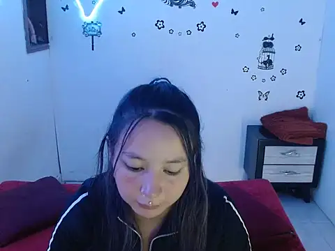 Snapshot of Mia2xsmith chatting on November 8, 2025, 7:17 pm Mia2xsmith online show from November 8, 2025, 7:17 pm