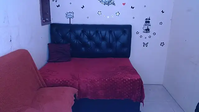 Snapshot of Mia2xsmith chatting on October 14, 2025, 3:45 pm Mia2xsmith online show from October 14, 2025, 3:45 pm