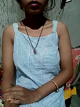 Snapshot of Cute_Aaisha chatting on October 1, 2025, 11:52 pm Cute Aaisha online show from October 1, 2025, 11:52 pm