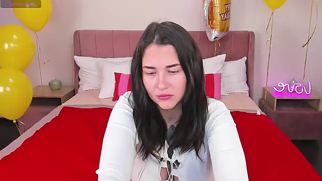Miss    Mira online show from September 18, 2025, 12:13 am