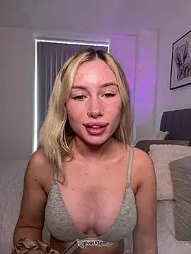 Snapshot of SexySaraxxoo chatting on February 20, 2026, 1:02 pm SexySaraxxoo online show from February 20, 2026, 1:02 pm