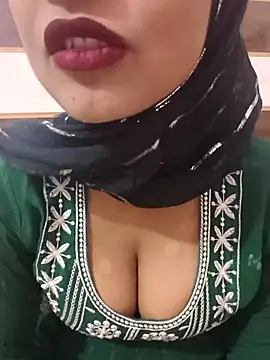 Snapshot of Itz_Mayra_ chatting on October 26, 2025, 6:14 am Itz Mayra online show from October 26, 2025, 6:14 am