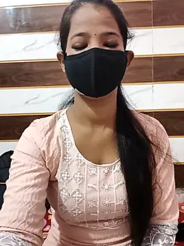 Snapshot of Itz_Mayra_ chatting on October 7, 2025, 8:59 am Itz Mayra online show from October 7, 2025, 8:59 am