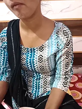 Snapshot of Itz_Mayra_ chatting on October 30, 2025, 6:01 am Itz Mayra online show from October 30, 2025, 6:01 am