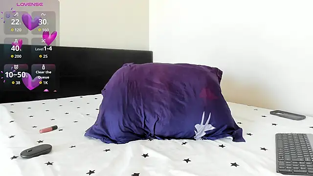 Snapshot of lannaah_ chatting on October 25, 2025, 10:03 am lannaah online show from October 25, 2025, 10:03 am