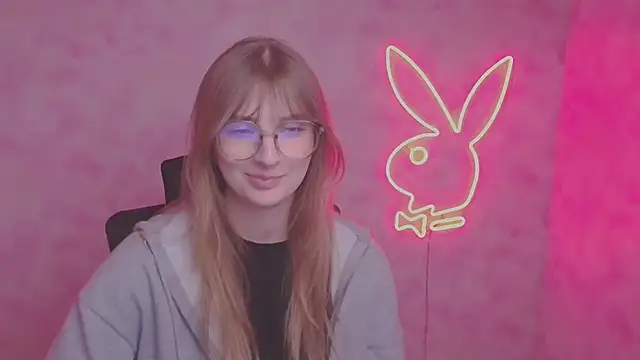 Snapshot of NeyliDream chatting on October 8, 2025, 12:39 pm NeyliDream online show from October 8, 2025, 12:39 pm