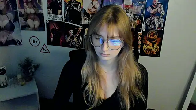 Snapshot of NeyliDream chatting on October 12, 2025, 12:39 pm NeyliDream online show from October 12, 2025, 12:39 pm