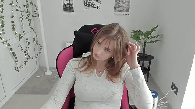 NeyliDream online show from April 23, 2026, 1:46 pm