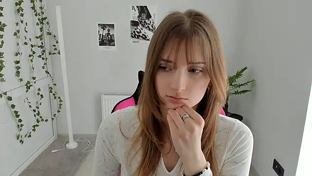 NeyliDream online show from April 22, 2026, 12:12 pm
