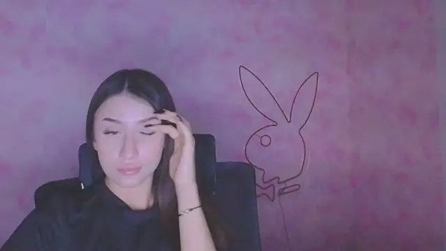 Snapshot of AlisaBubbles chatting on November 8, 2025, 6:39 am AlisaBubbles online show from November 8, 2025, 6:39 am