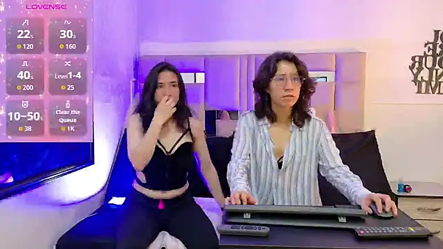 Snapshot of jupiterysaturno chatting on September 11, 2025, 4:07 pm jupiterysaturno online show from September 11, 2025, 4:07 pm