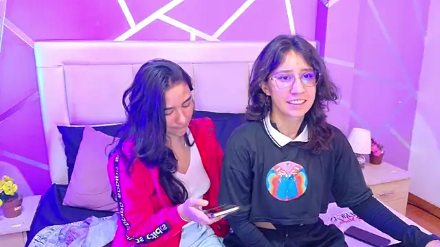 Snapshot of jupiterysaturno chatting on November 20, 2025, 7:47 pm jupiterysaturno online show from November 20, 2025, 7:47 pm