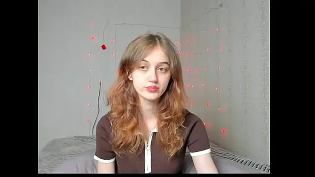 dreamy pollyyy online show from May 13, 2026, 6:48 pm