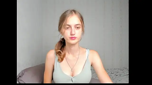 dreamy pollyyy online show from July 30, 2026, 9:03 pm