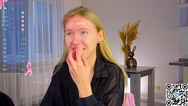 Snapshot of Succubelle chatting on November 30, 2025, 6:36 am Succubelle online show from November 30, 2025, 6:36 am