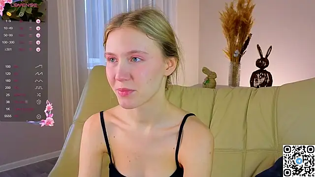 Snapshot of Succubelle chatting on November 20, 2025, 6:14 am Succubelle online show from November 20, 2025, 6:14 am