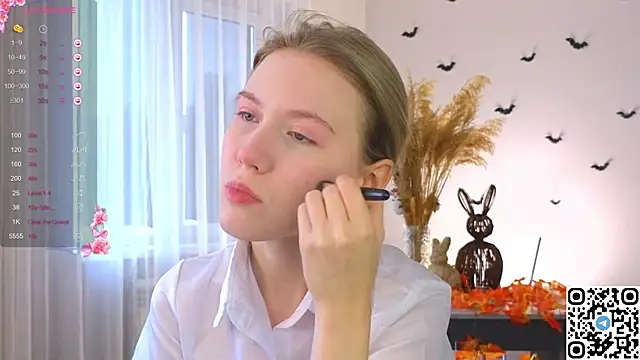 Snapshot of Succubelle chatting on November 5, 2025, 6:16 am Succubelle online show from November 5, 2025, 6:16 am