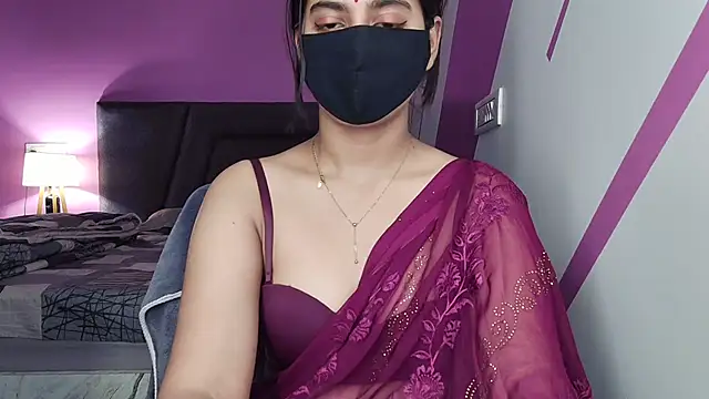 Snapshot of Tanya-mittal chatting on July 4, 2026, 6:20 am Tanya-mittal online show from July 4, 2026, 6:20 am