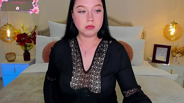 Snapshot of LexiePat chatting on July 7, 2026, 12:20 pm LexiePat online show from July 7, 2026, 12:20 pm