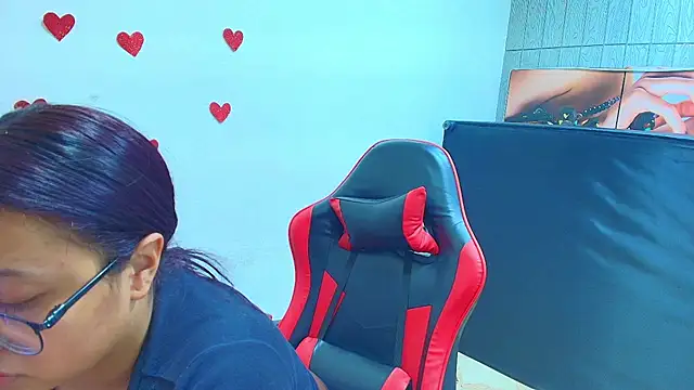 Snapshot of susan_mooree chatting on February 28, 2026, 8:08 pm susan mooree online show from February 28, 2026, 8:08 pm