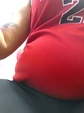 Snapshot of susan_mooree chatting on February 22, 2026, 6:31 pm susan mooree online show from February 22, 2026, 6:31 pm