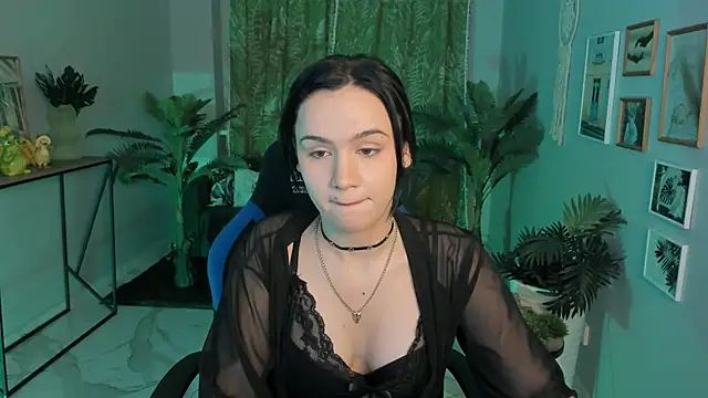 MonicaFarmer online show from February 3, 2026, 2:53 am