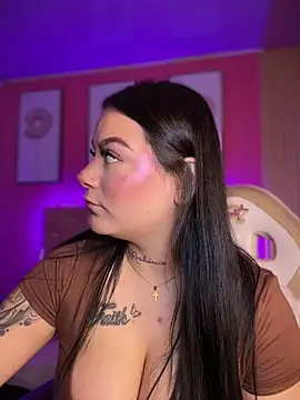 Snapshot of Megaan__More chatting on June 21, 2026, 3:34 am Megaan More online show from June 21, 2026, 3:34 am