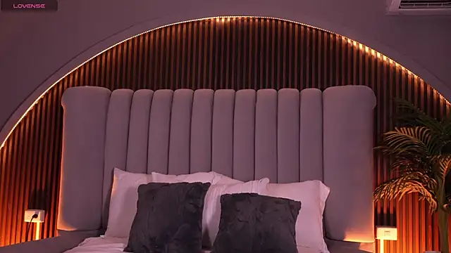 Isabellax21 online show from March 17, 2026, 4:15 am