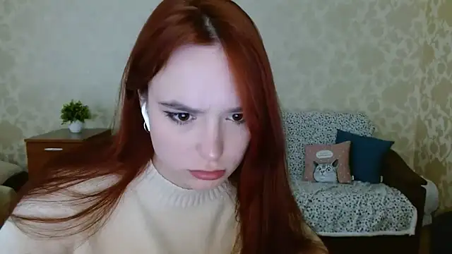 aFoxie online show from September 29, 2025, 6:24 pm