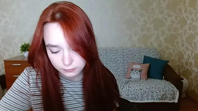aFoxie online show from October 2, 2025, 12:03 am
