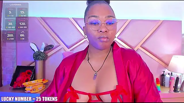 SophieSinclair online show from July 29, 2026, 12:04 pm