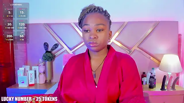 Snapshot of SophieSinclair chatting on March 25, 2026, 12:48 pm SophieSinclair online show from March 25, 2026, 12:48 pm