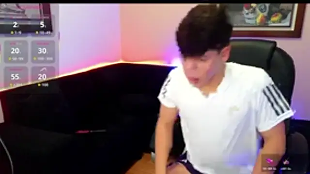 Snapshot of tightncuteass chatting on November 6, 2025, 9:52 pm tightncuteass online show from November 6, 2025, 9:52 pm