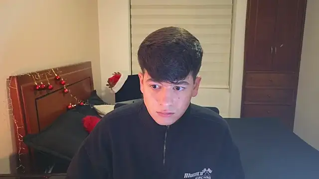 Snapshot of tightncuteass chatting on November 27, 2025, 12:33 am tightncuteass online show from November 27, 2025, 12:33 am