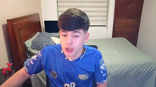 Snapshot of tightncuteass chatting on October 29, 2025, 12:20 am tightncuteass online show from October 29, 2025, 12:20 am