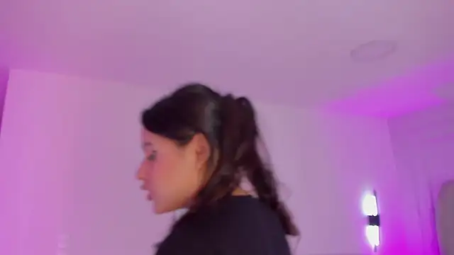 Dream nena online show from October 8, 2025, 3:19 am